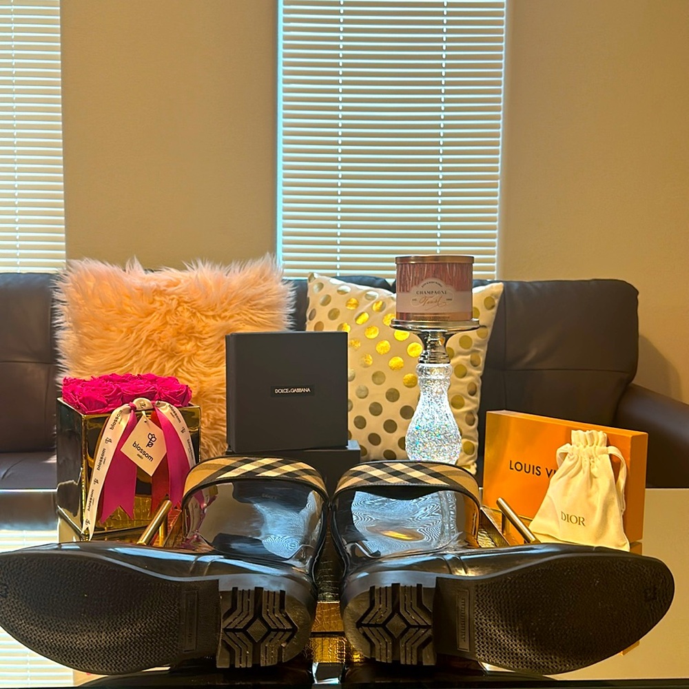 Used Burberry nova check size 9/39 rain boots⭐️ - Picture 8 of 15